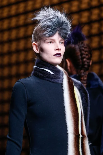 Look 22